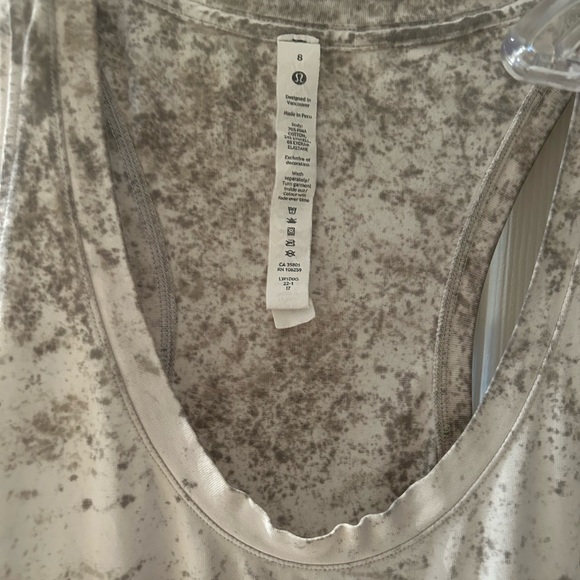2 Lululemon tank tops. Excellent condition!
Price is for both - Picture 2 of 5